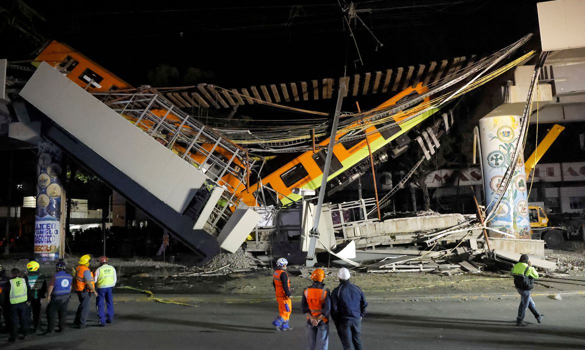 Tragédia no México: queda de viaduto por onde passava metrô deixa mortos e feridos - News Rondônia