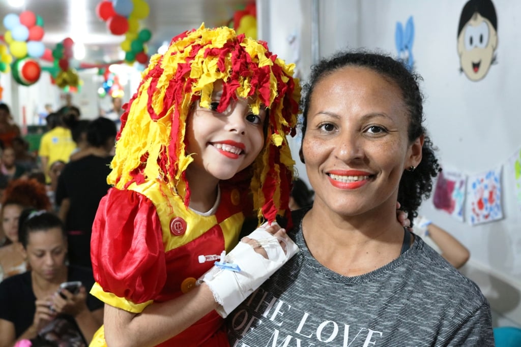 COSME E DAMIÃO COMEMORA DIA DAS CRIANÇAS COM FESTA E DISTRIBUIÇÃO DE BRINQUEDOS AOS PACIENTES - News Rondônia