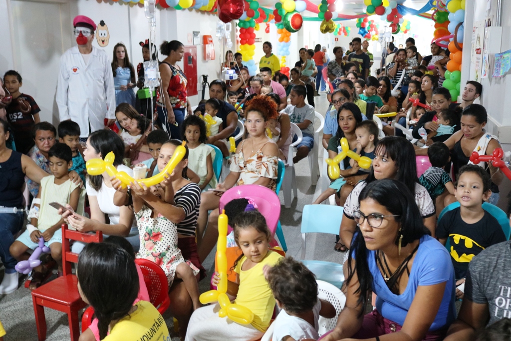 COSME E DAMIÃO COMEMORA DIA DAS CRIANÇAS COM FESTA E DISTRIBUIÇÃO DE BRINQUEDOS AOS PACIENTES - News Rondônia