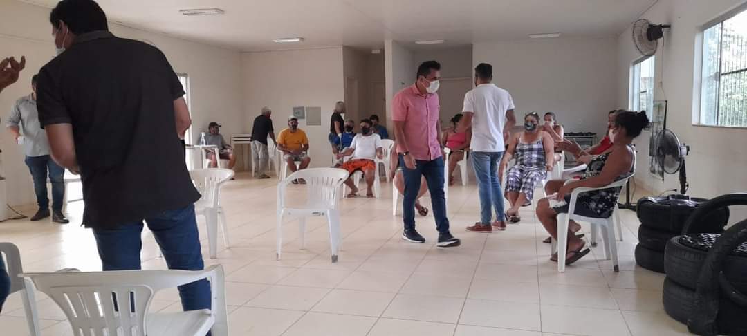 Vereador Edimilson Dourado faz reunião com moradores da comunidade da Vila do Teotônio - News Rondônia