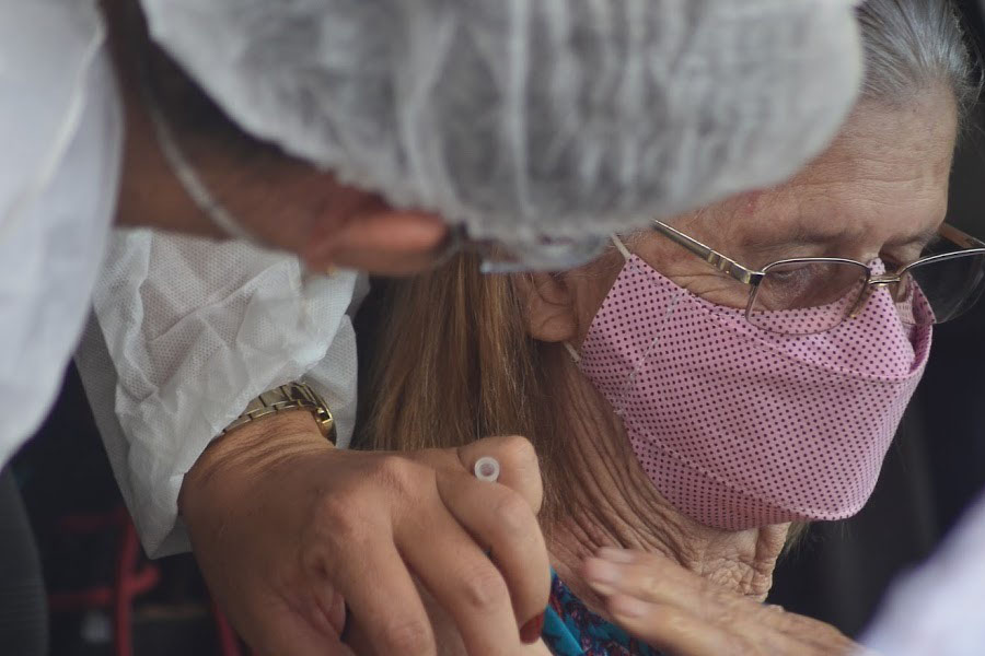 Prefeitura de Vilhena anuncia vacinação de idosos com 61 e 60 anos, após chegada de mais vacinas - News Rondônia