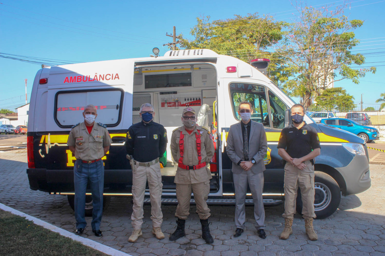 PRF-RO realiza doação de duas viaturas ao CBM-ro - News Rondônia