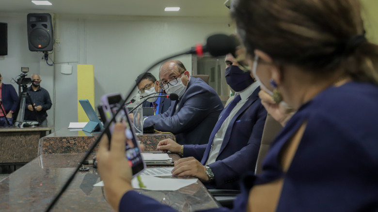 Vereadores e servidores elogiam esforço do prefeito na articulação e aprovação do projeto - News Rondônia