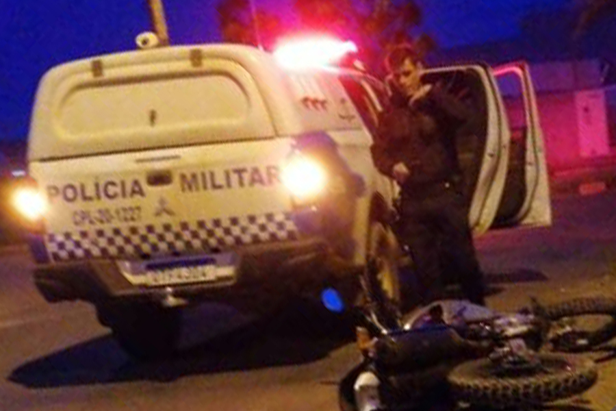 VEJA VÍDEO: Após fuga alucinada, jovem colide na viatura da PM - News Rondônia
