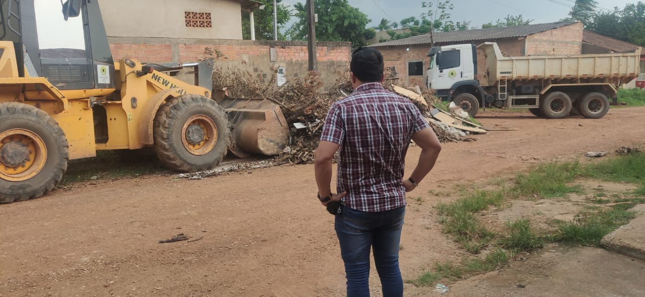Semob realiza limpeza de rua na zona sul a pedido do vereador Edimilson Dourado - News Rondônia