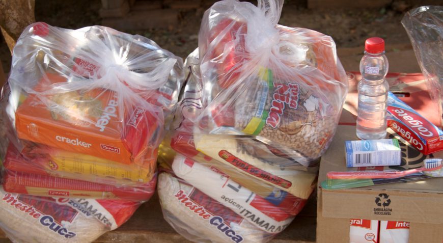Famílias carentes do Bairro Nacional recebem cestas básicas do Conselho Comunitário de Segurança - News Rondônia