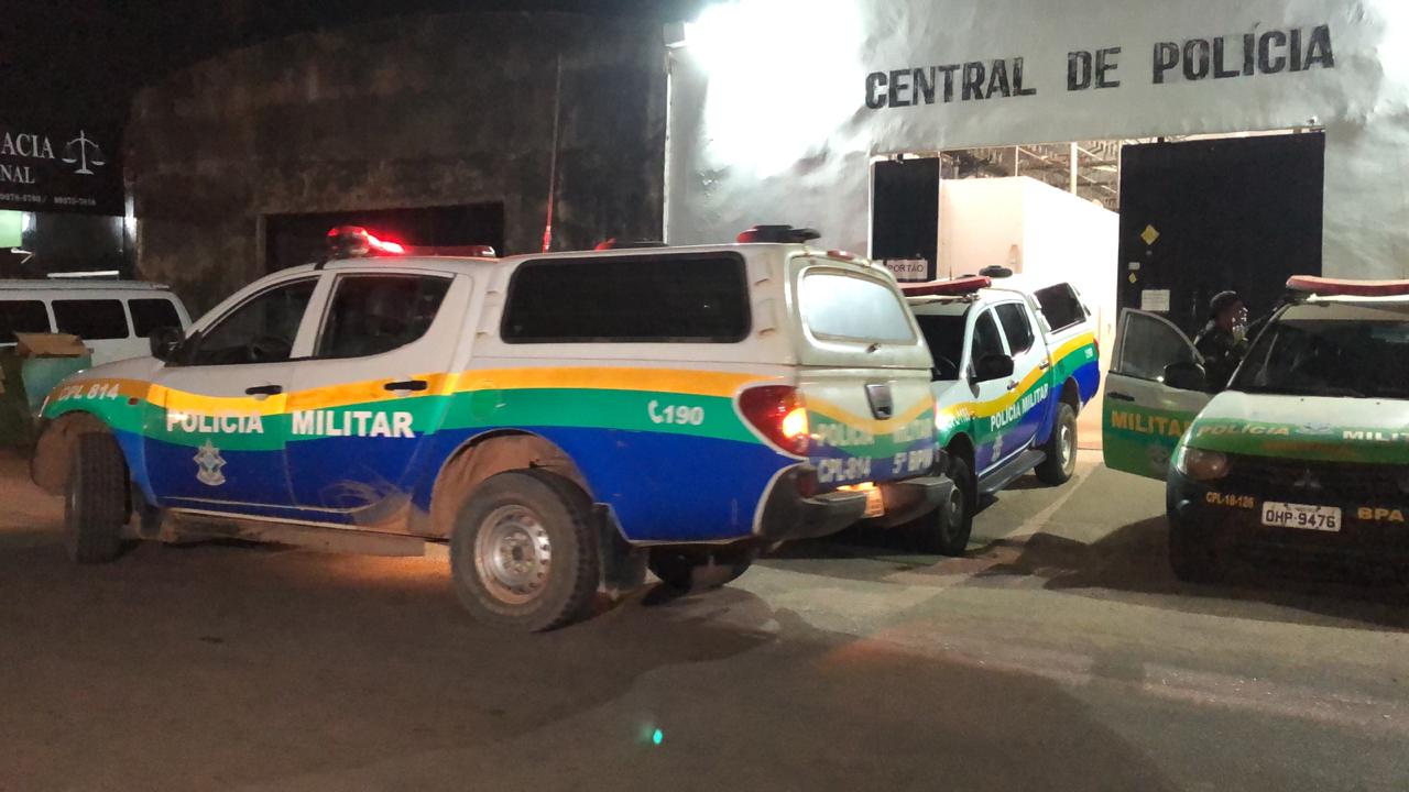Jovem é preso após urinar na frente de policiais durante abordagem na zona leste - News Rondônia