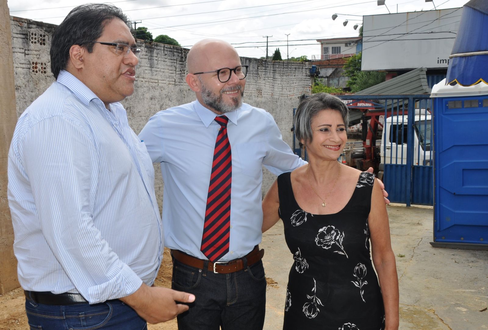 ALEKS PALITOT VISITA OBRAS NA ESCOLA KHRYS DAMARIS - News Rondônia