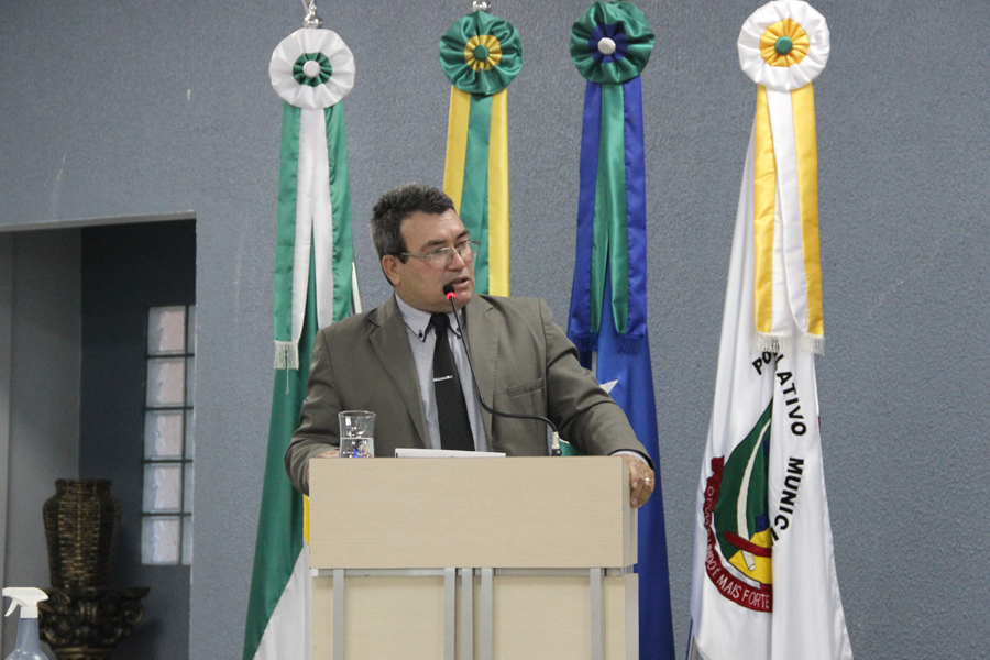 CACOAL: Luiz Fritz reivindicou emendas para aquisição de retroescavadeira para linha 6, e construção de uma ala para vacinação na UBS Habitar Brasil - News Rondônia