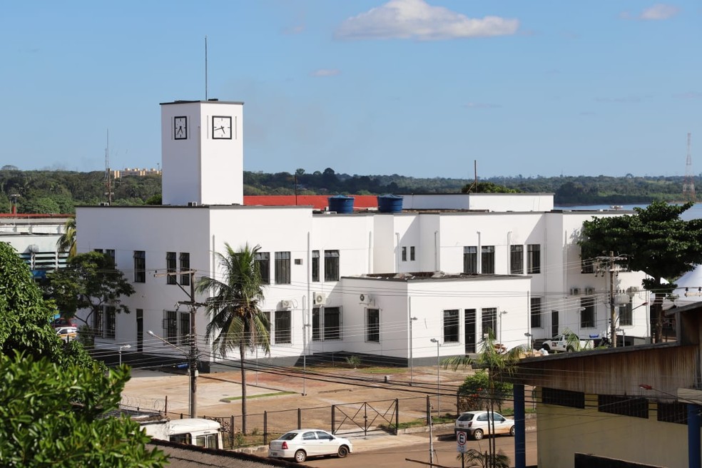 Lenha na fogueira  Hildon Chaves não será candidato a reeleição em 2020 - News Rondônia