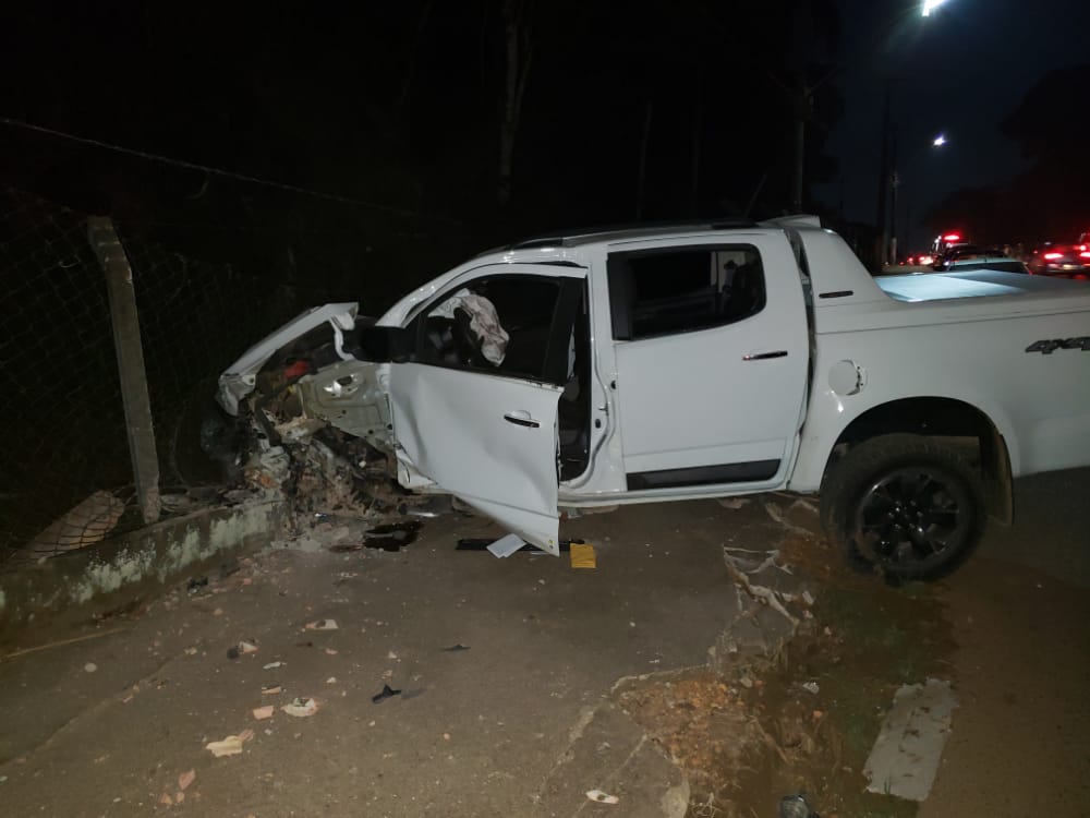 Etilômetro comprova que homem que chocou caminhonete com carro de passeio estava bêbado; uma das vítimas apresentou fratura na bacia - News Rondônia