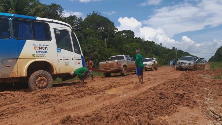 TRANSPORTE DE PASSAGEIROS ENTRE MANAUS E PORTO VELHO É SUSPENSO NA BR-319 - News Rondônia