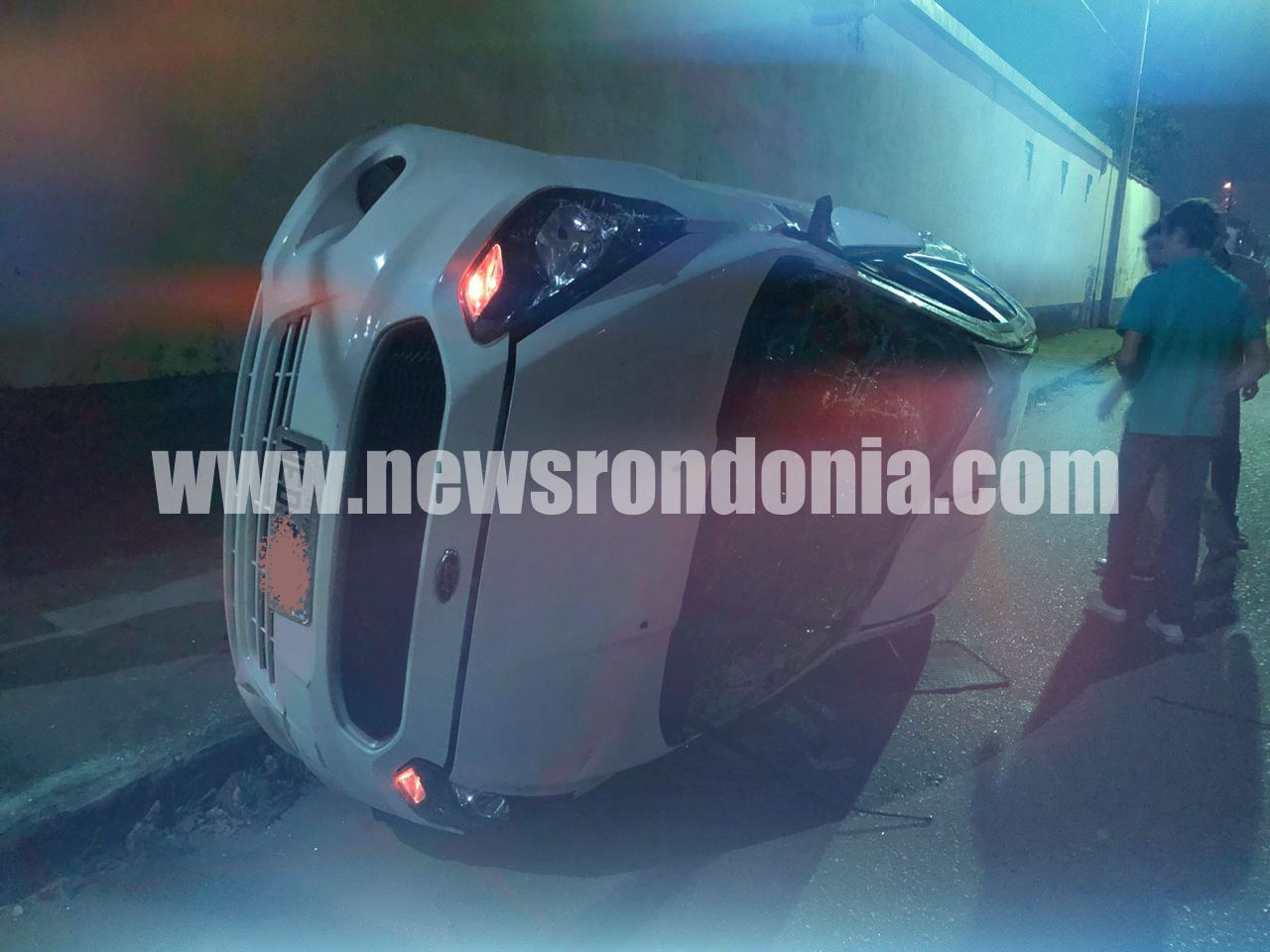 Motorista avança preferencial e foge após atingir carro na avenida sete de setembro em Porto Velho - News Rondônia