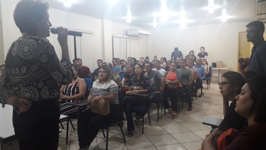 PREFEITURA EMPOSSA MEMBROS DO GRUPO DE APOIO QUE PASSARAM NO ÚLTIMO CONCURSO DA SEMED - News Rondônia