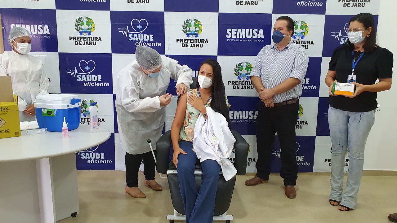 Jaruenses recebem as primeiras doses da vacina contra a COVID-19 - News Rondônia
