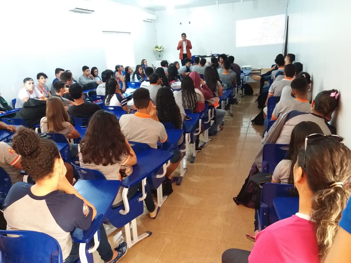 PALESTRA - SEDUC REALIZA PALESTRA MOTIVACIONAL E TÉCNICAS DE ESTUDO COM ALUNOS DA ESCOLA JOÃO BENTO DA COSTA - News Rondônia