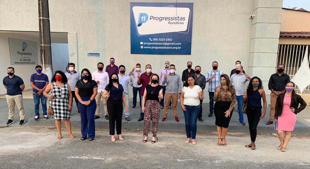 Presidente Municipal do partido Progressistas, Cristiane Lopes se reúne com pré-candidatos a vereadores - News Rondônia