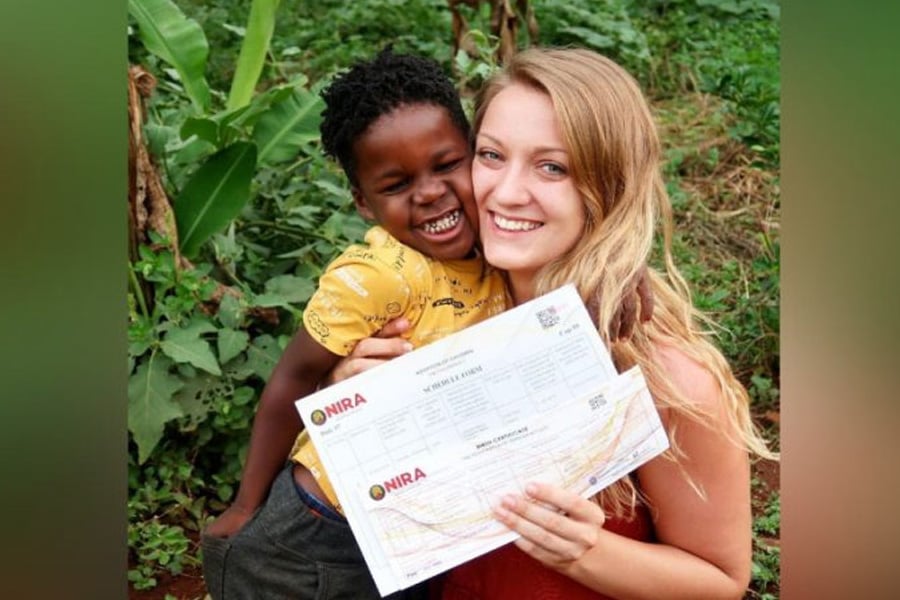 Mulher adota criança que conheceu há 5 anos em orfanato - News Rondônia