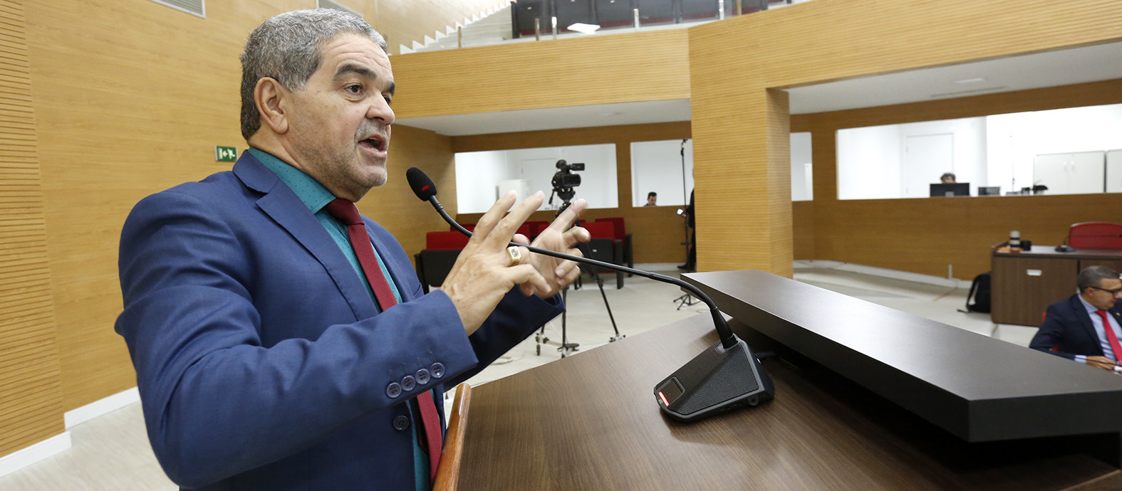 Emendas de autoria do deputado Aélcio da TV são liberadas para atender várias escolas na capital - News Rondônia