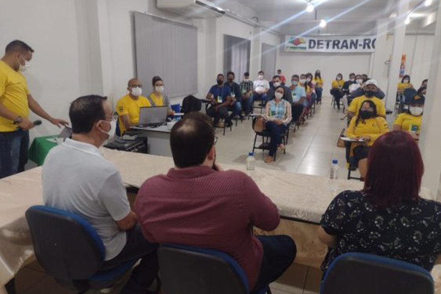 Detran Rondônia reúne em Ouro Preto do Oeste servidores do polo de Ji-Paraná para Encontro Pedagógico - News Rondônia
