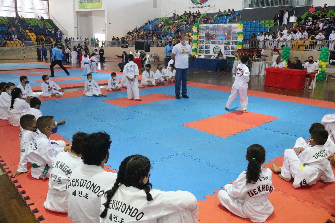 Deputado Alex Silva empenha emenda parlamentar para o 3º festival da criança de artes marciais - News Rondônia