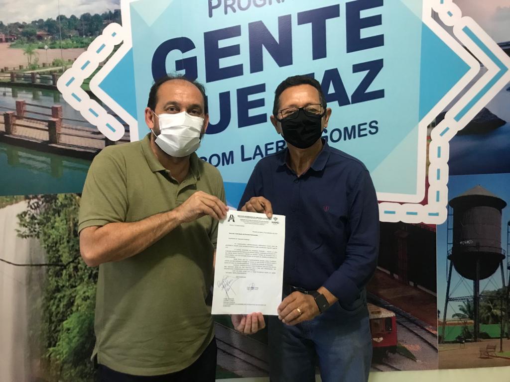 Presidente Laerte Gomes recebe pedido de bloqueteamento para pátio do IAAMO, em Mirante da Serra - News Rondônia