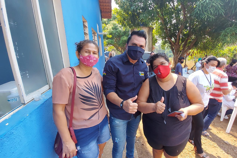 EXTRA MURO  Vereador Edimilson Dourado e equipe realizam ação social na Vila Nova de Teotônio - News Rondônia
