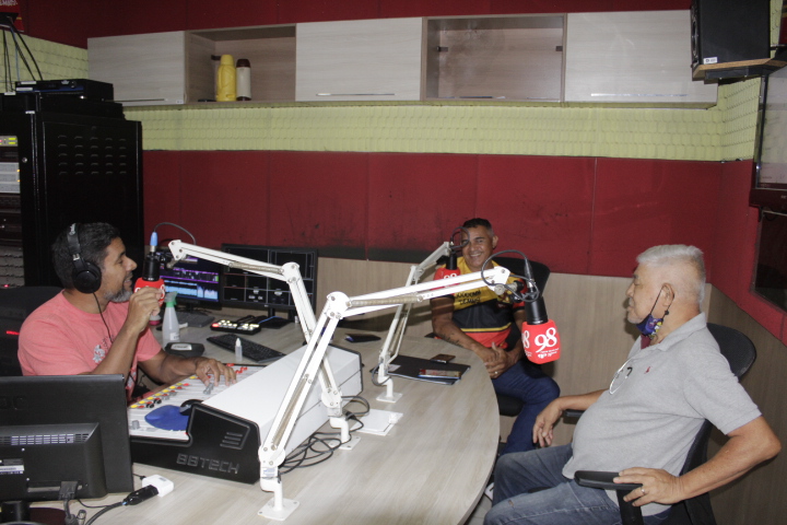 Jorgiley  Porquinho: o comunicador que faz a diferença no rádio de Porto Velho - News Rondônia