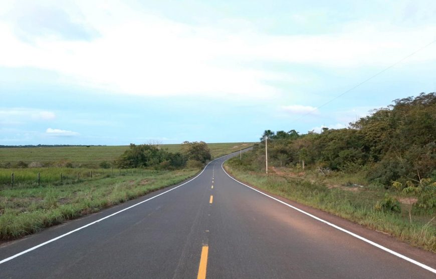SEGURANÇA - Serviços de pintura da sinalização horizontal atendem 50 quilômetros da RO-391, em Chupinguaia - News Rondônia