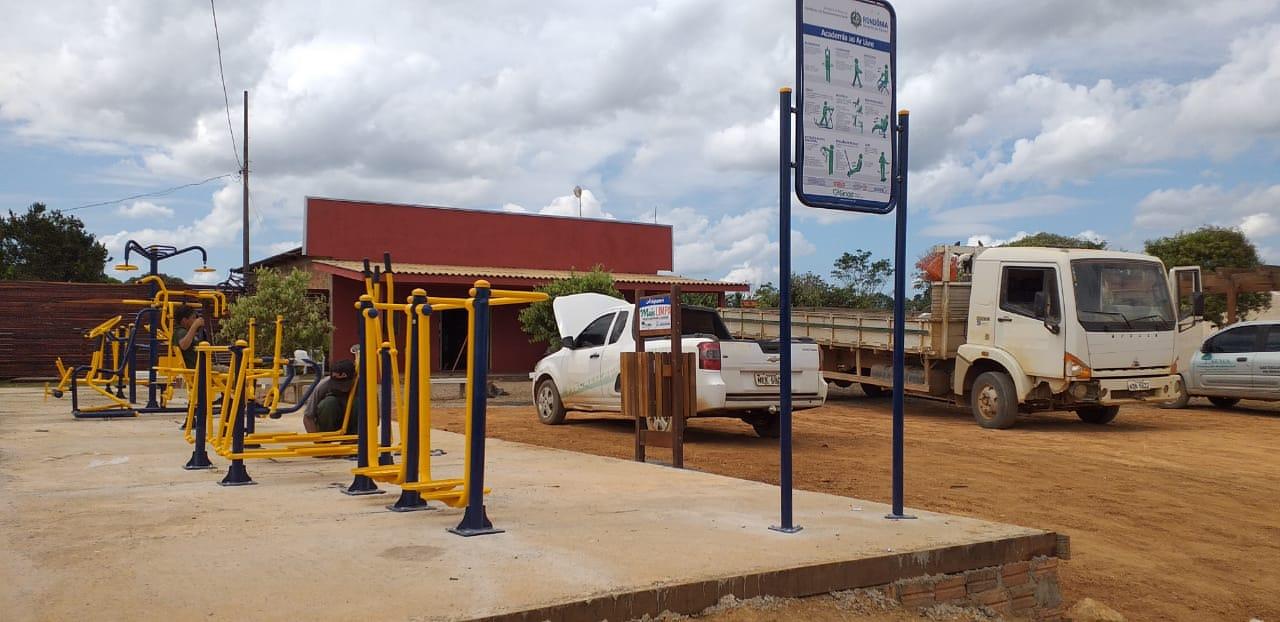 Prefeitura de Ariquemes instala kit playground e academia ao ar livre no Distrito de Joelândia - News Rondônia