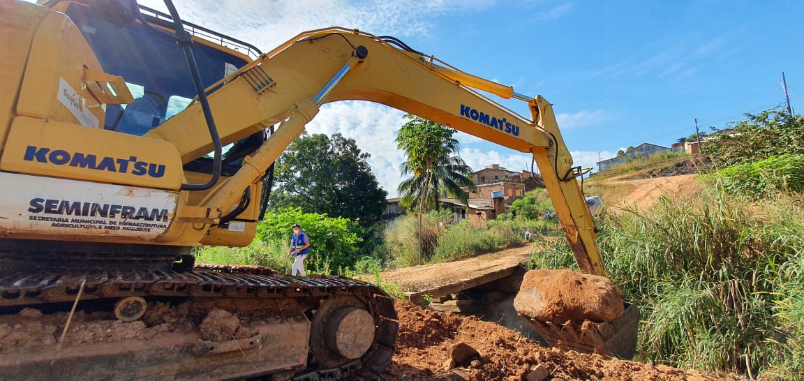 Prefeitura de Jaru inicia construção de galeria de concreto na Rua Nilton de Oliveira no setor 04 - News Rondônia