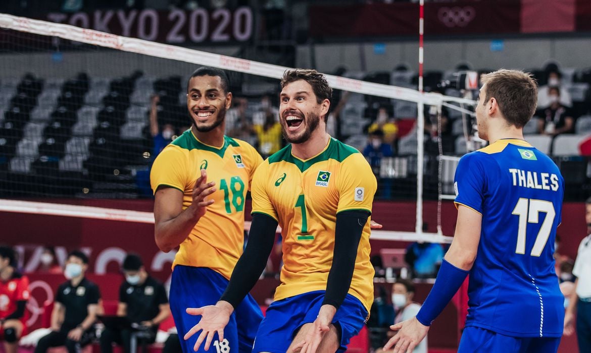 VÔLEI: seleção masculina supera Japão e pega Comitê Russo na semi - News Rondônia
