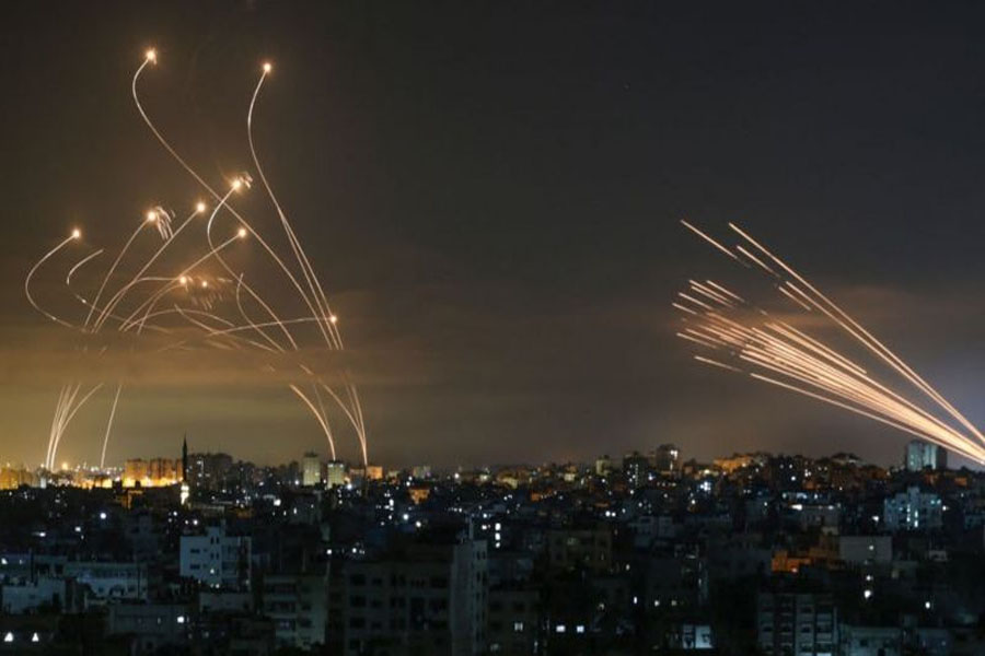 Conflito entre Israel e palestinos: a impressionante foto que mostra luta entre Domo de Ferro de Israel e mísseis do Hamas - News Rondônia