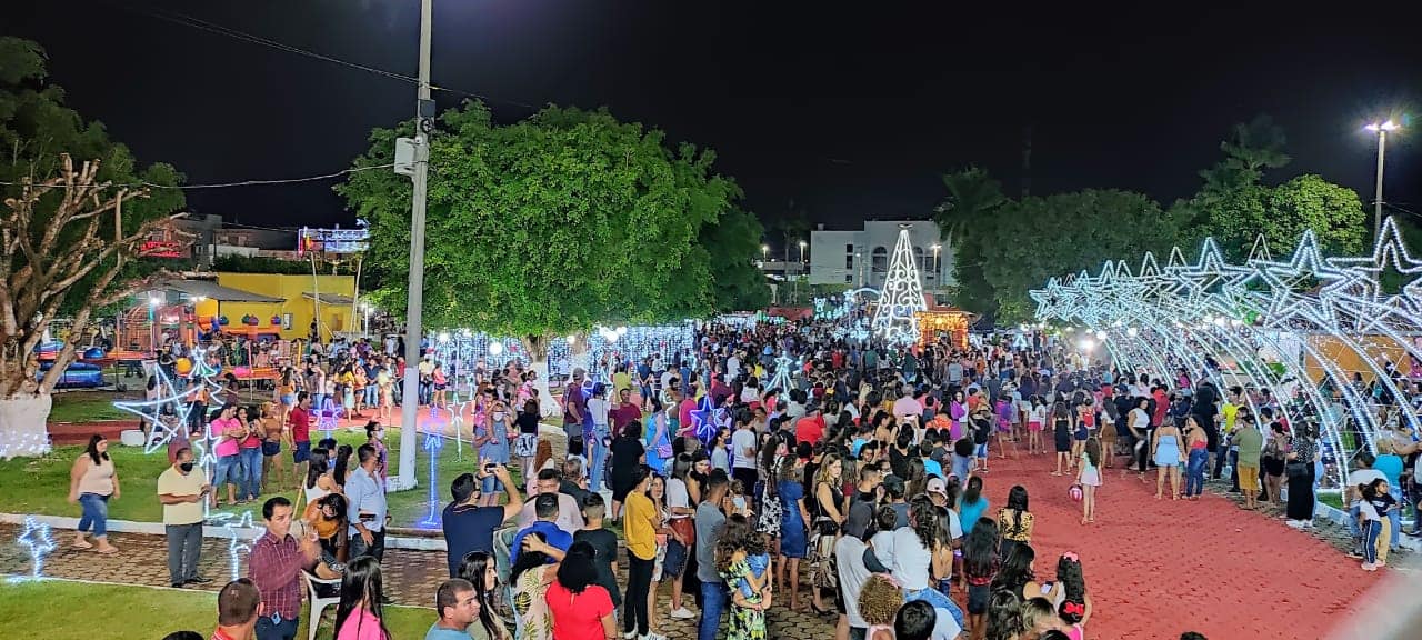 'Natal de Luz' em Rolim de Moura tem apresentações culturais e Papai Noel aos sábados e Domingos - News Rondônia