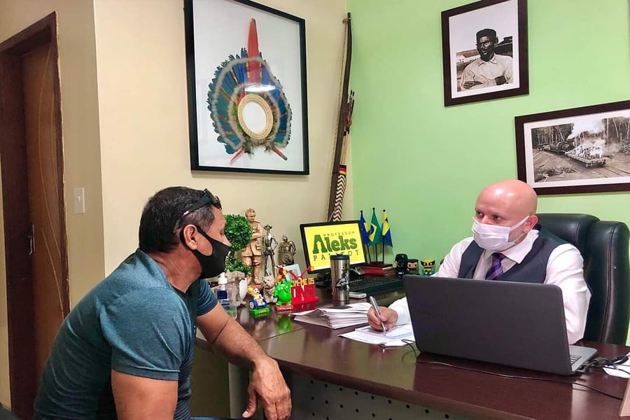 Aleks Palitot atende demandas de empresários que realizam passeios turísticos na capital - News Rondônia