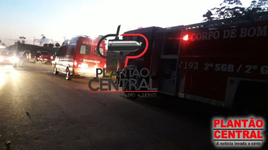 Capotamento de veículo deixa 4 pessoas da mesma família feridas - News Rondônia