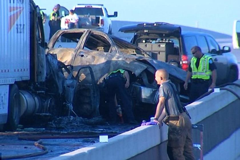 ACIDENTE ENTRE NOVE CARROS MATA ATRIZ E SEUS TRÊS FILHOS - News Rondônia