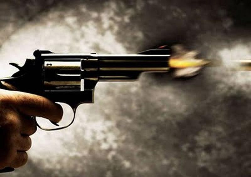 PERDEU: Durante roubo, bandido é recebido a tiro por proprietário de lanchonete no Centro de Rolim de Moura - News Rondônia