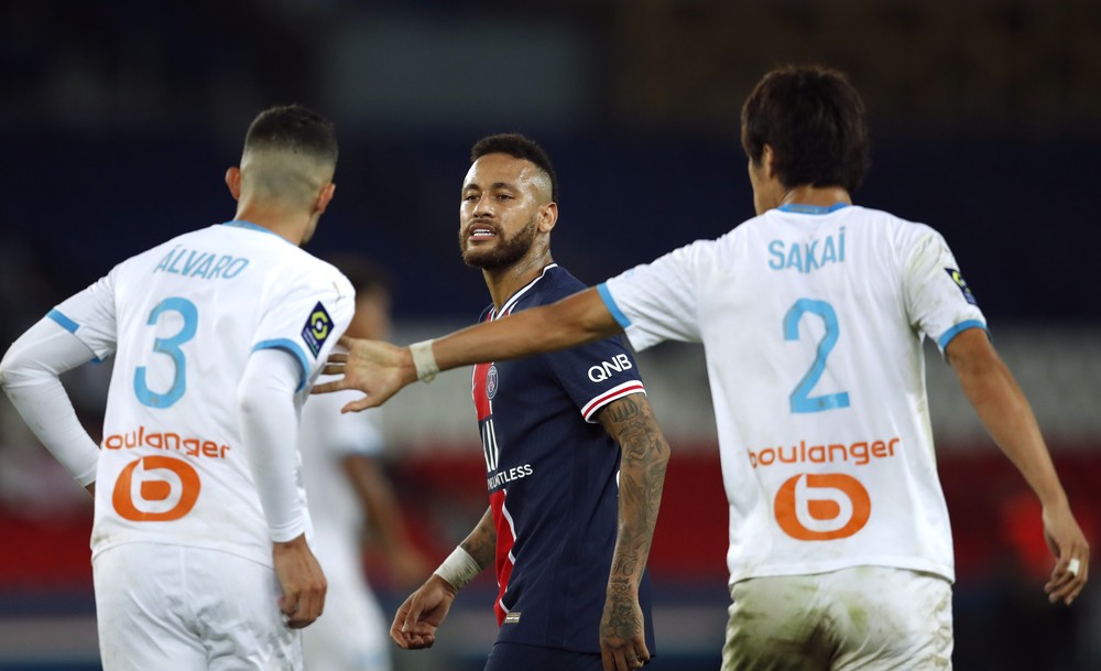 Neymar pode levar sete jogos de suspensão por agressão; acusado de racismo teria gancho de até 10 partidas - News Rondônia