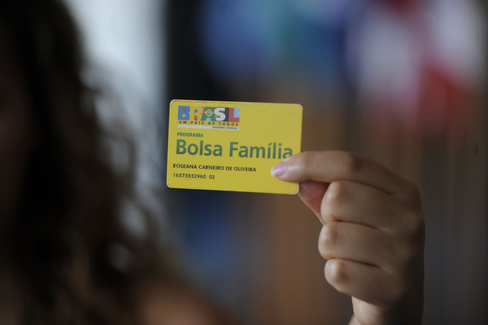ORÇAMENTO: BOLSA FAMÍLIA NÃO TEM DINHEIRO PARA PAGAR O 13º PROMETIDO POR BOLSONARO - News Rondônia