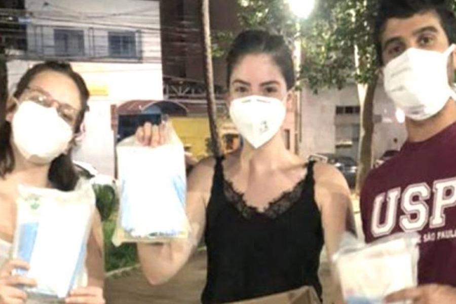 Estudantes de medicina distribuem absorventes para mulheres em situação de rua - News Rondônia