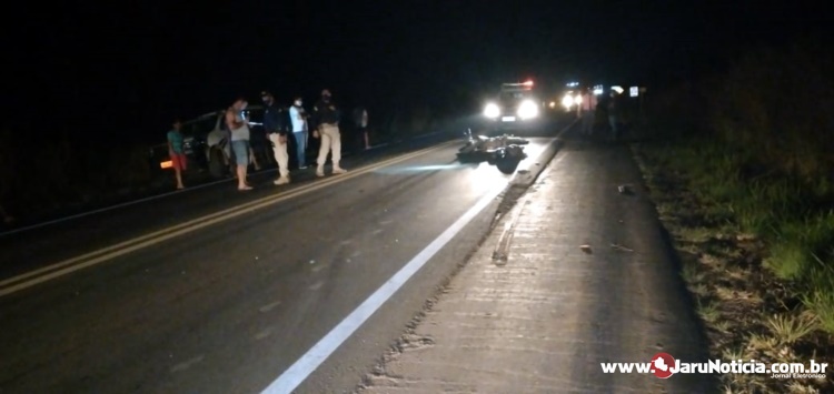 JARU  Colisão frontal entre duas motocicletas na BR-364 deixa dois mortos e um ferido - News Rondônia