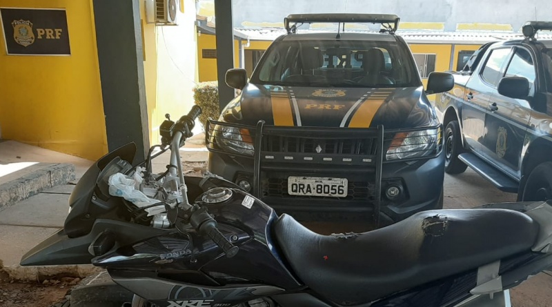Em Ji-Paraná/RO, PRF recupera motocicleta com restrição de roubo/furto - News Rondônia