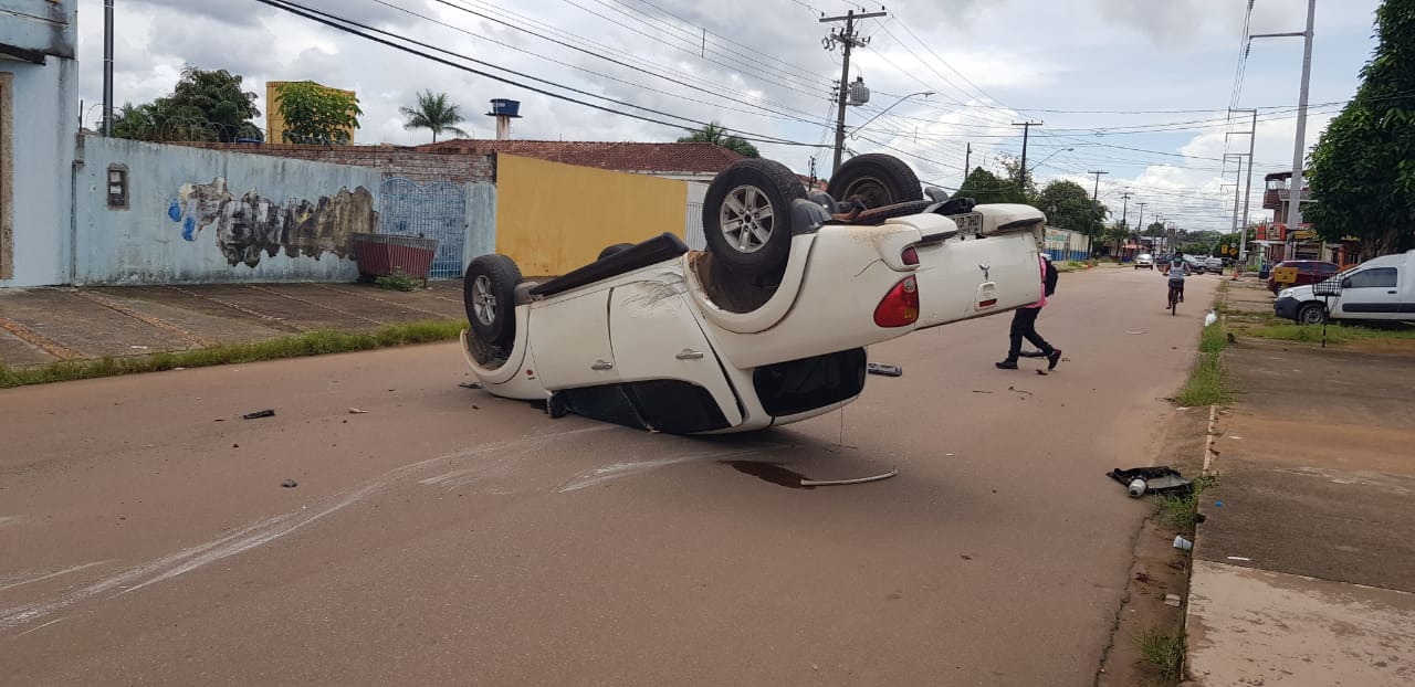 O TRANSITO NOSSO DE CADA DIA: Acidente na Rua Alexandre Guimarães - News Rondônia