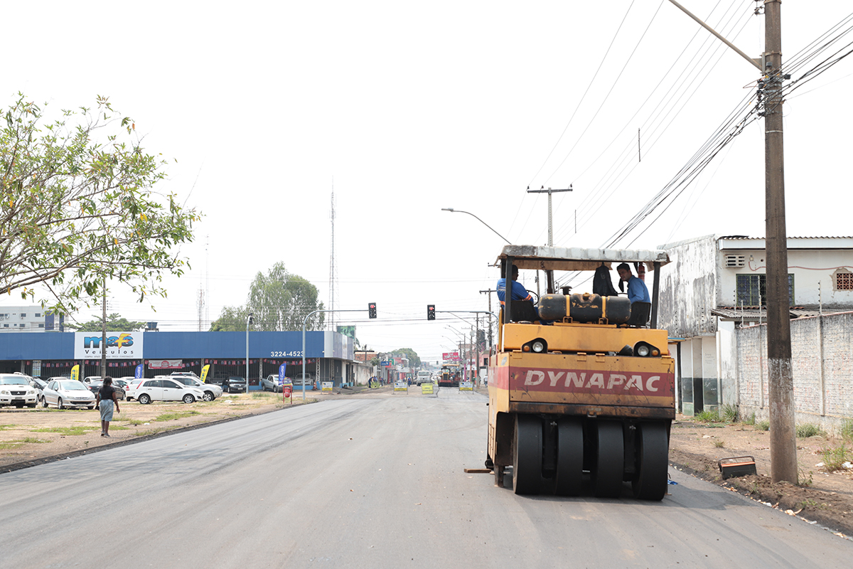 INFRAESTRUTURA VIÁRIA - Avenida Amazonas recebe recapeamento - News Rondônia
