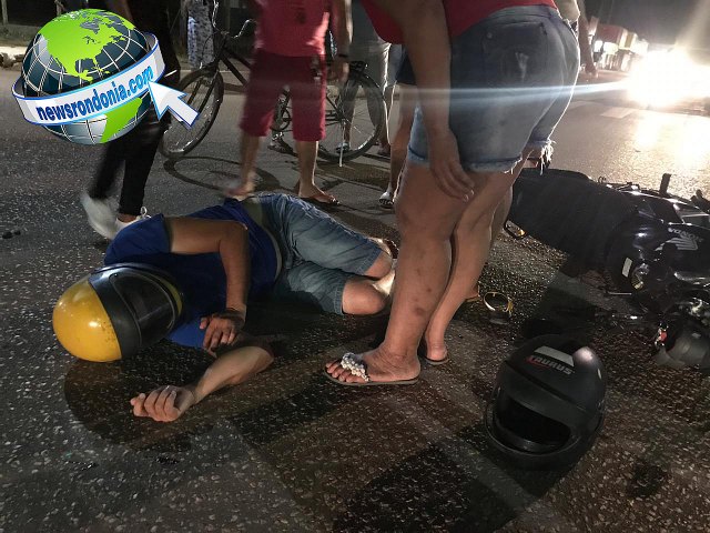 MOTOCICLISTA QUEBRA O BRAÇO AO PASSAR SINAL VERMELHO NA MAMORÉ E COLIDIR EM CARRO - VEJA VÍDEO - News Rondônia