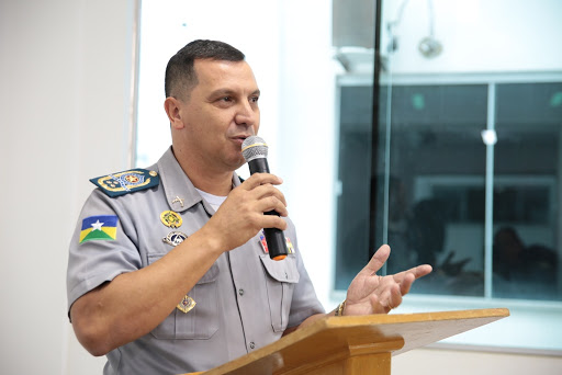 Catraca eletrônica desemprega cobradores e motoristas têm dupla função por cobrar passagens - News Rondônia