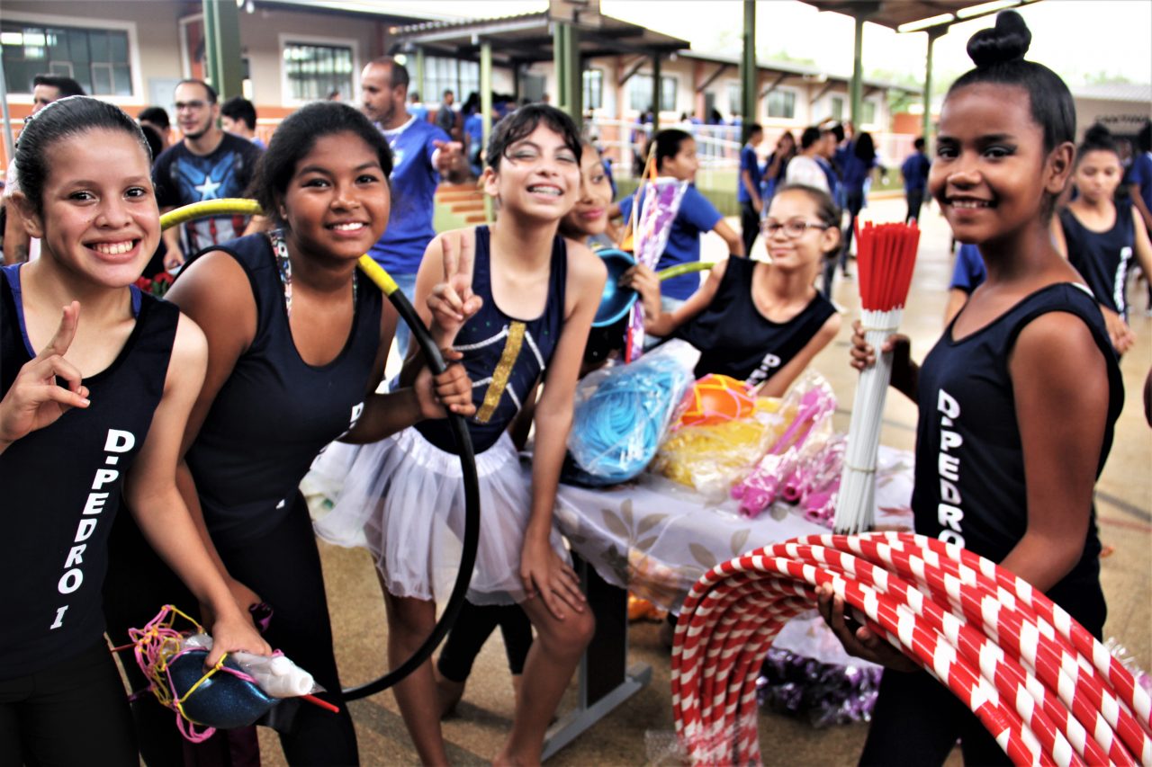 ESCOLA DOM PEDRO I, NA ZONA SUL DA CAPITAL, RECEBE EQUIPAMENTOS PARA TREINAMENTOS DESPORTIVOS - News Rondônia