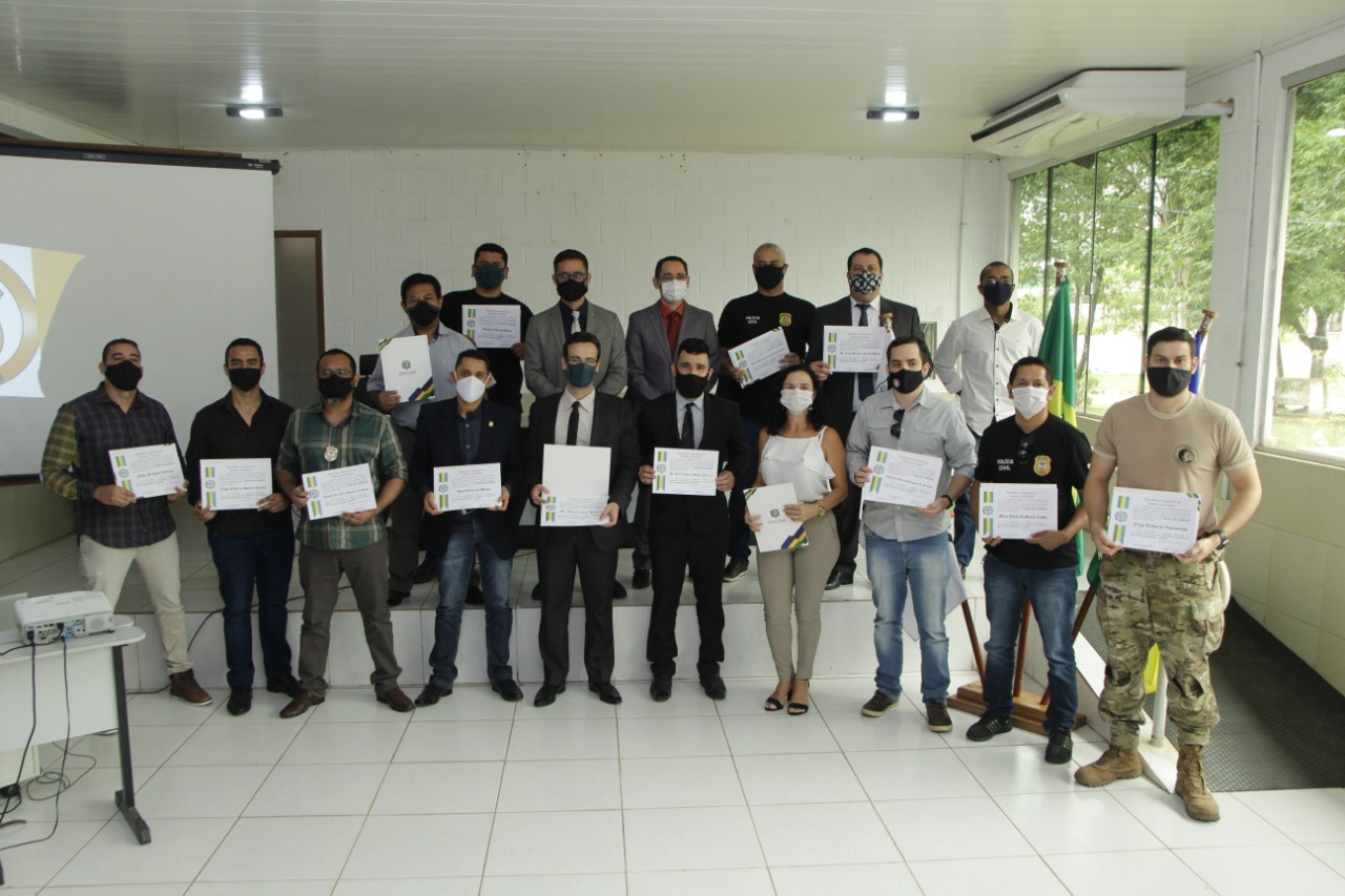 RECONHECIMENTO - Deputado Anderson Pereira entrega Voto de Louvor a profissionais da DRACO - News Rondônia