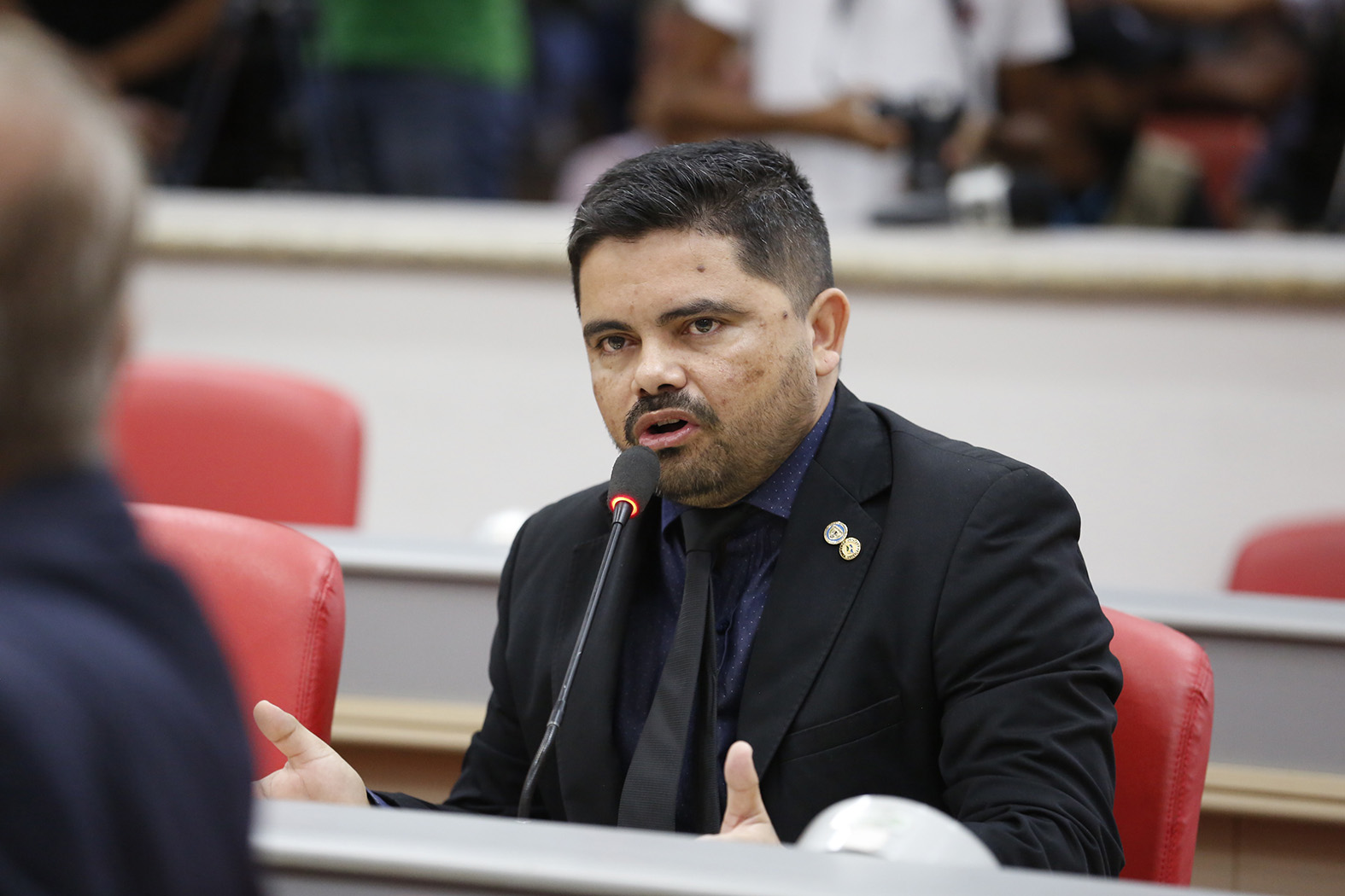 QUEM ABANDONAR OU SE OMITIR NA GUARDA DE ANIMAIS PODERÁ SER MULTADO - News Rondônia